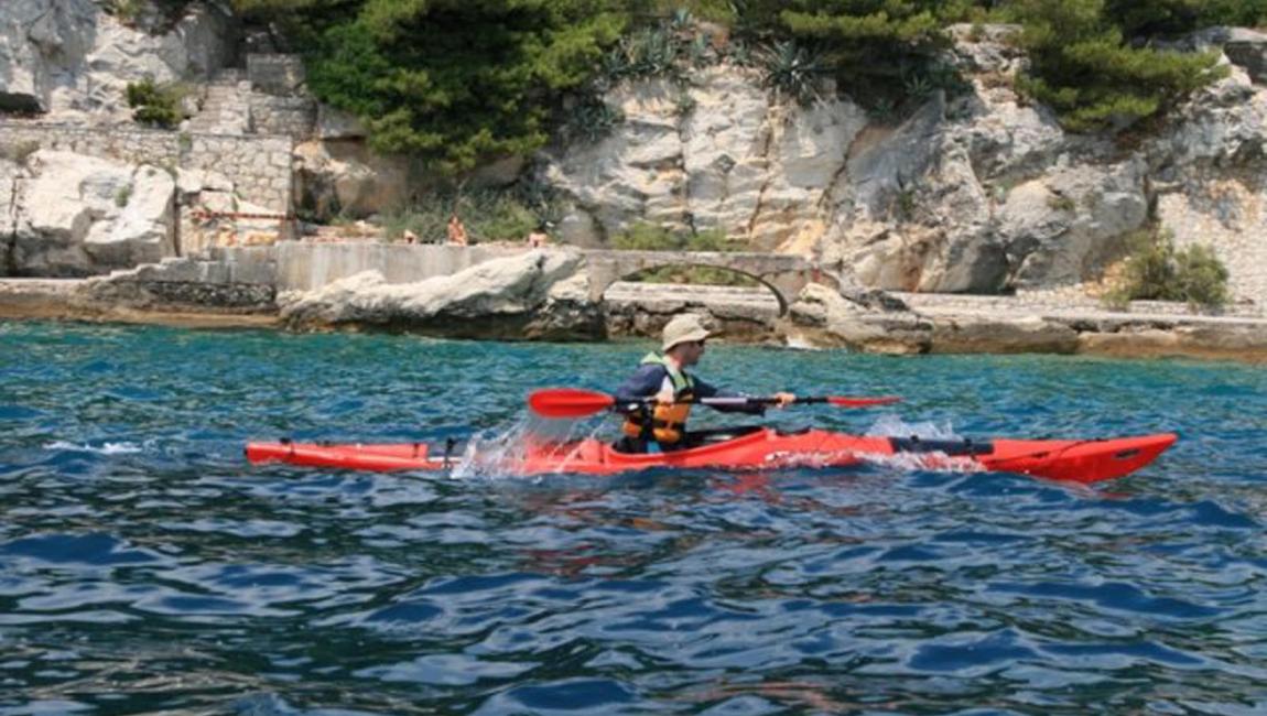 Kayaking & snorkeling tour from Split